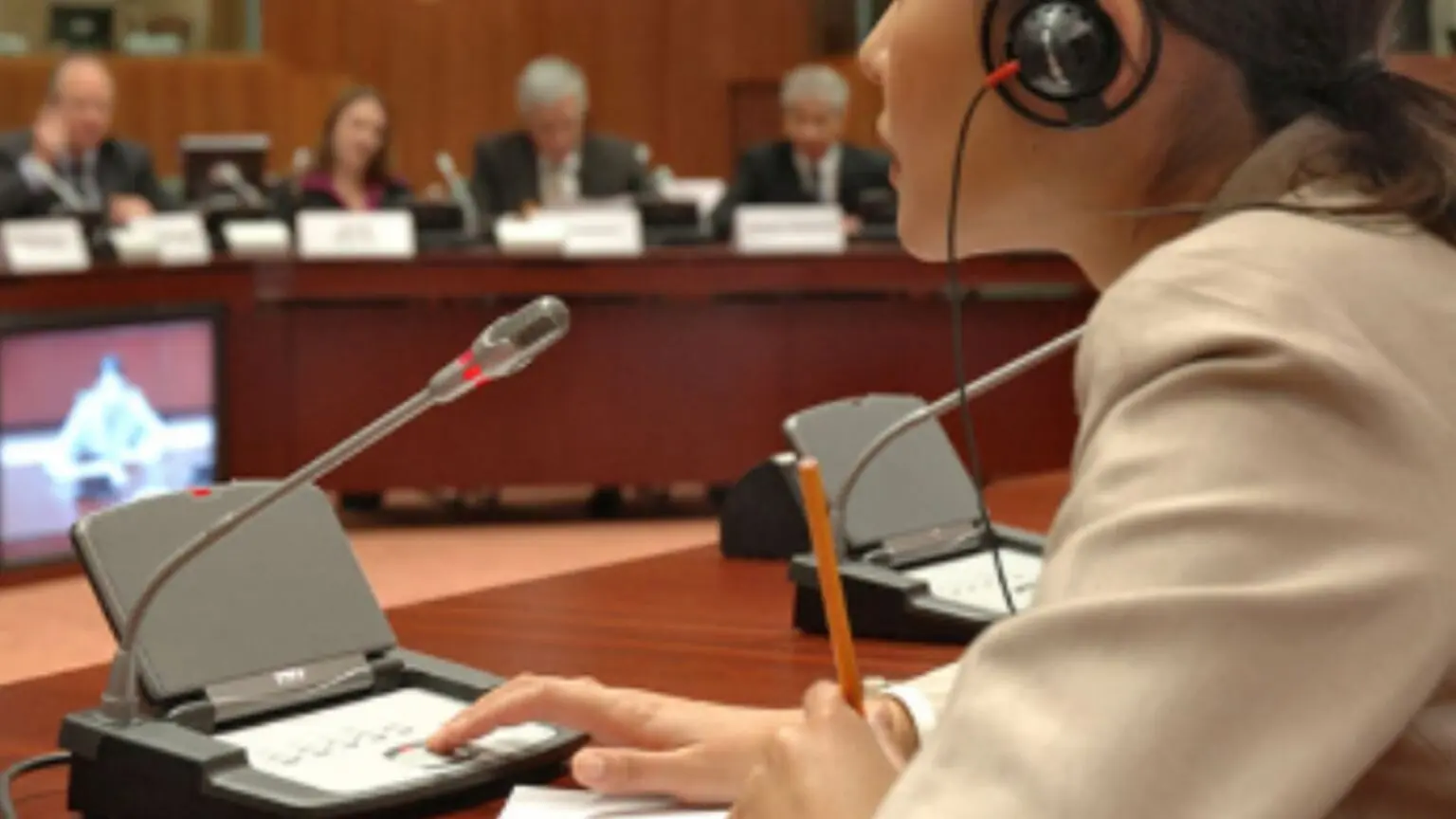 Simultaneous Interpreting